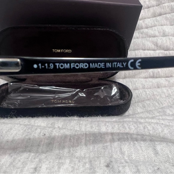 New authentic Tom ford large optical glasses black frame - Picture 3 of 9
